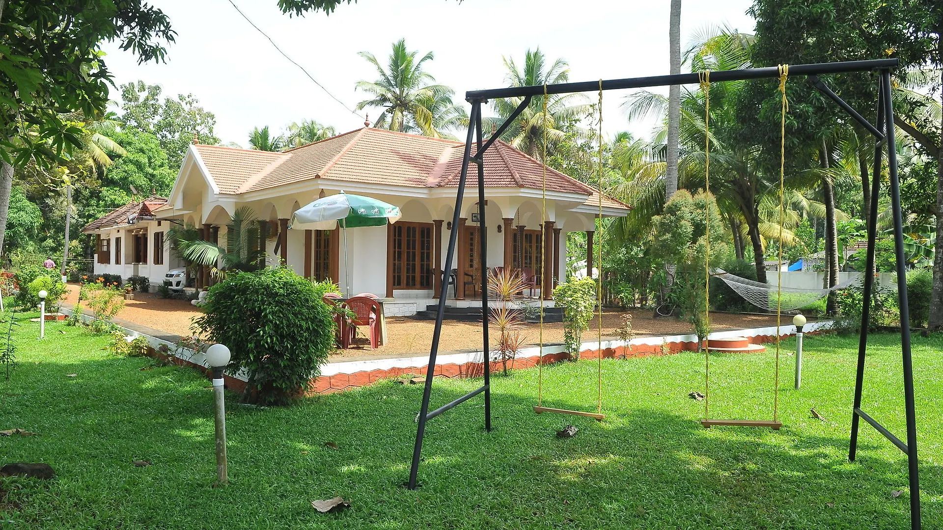 Coconut Creek Farm And Homestay Kumarakom